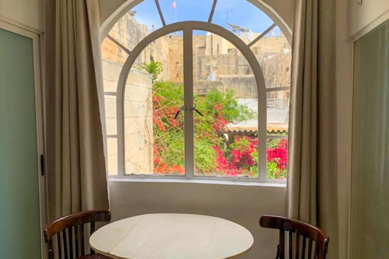 Marina View - Front Of Sea Cospicua - Happy Rentals Holiday home